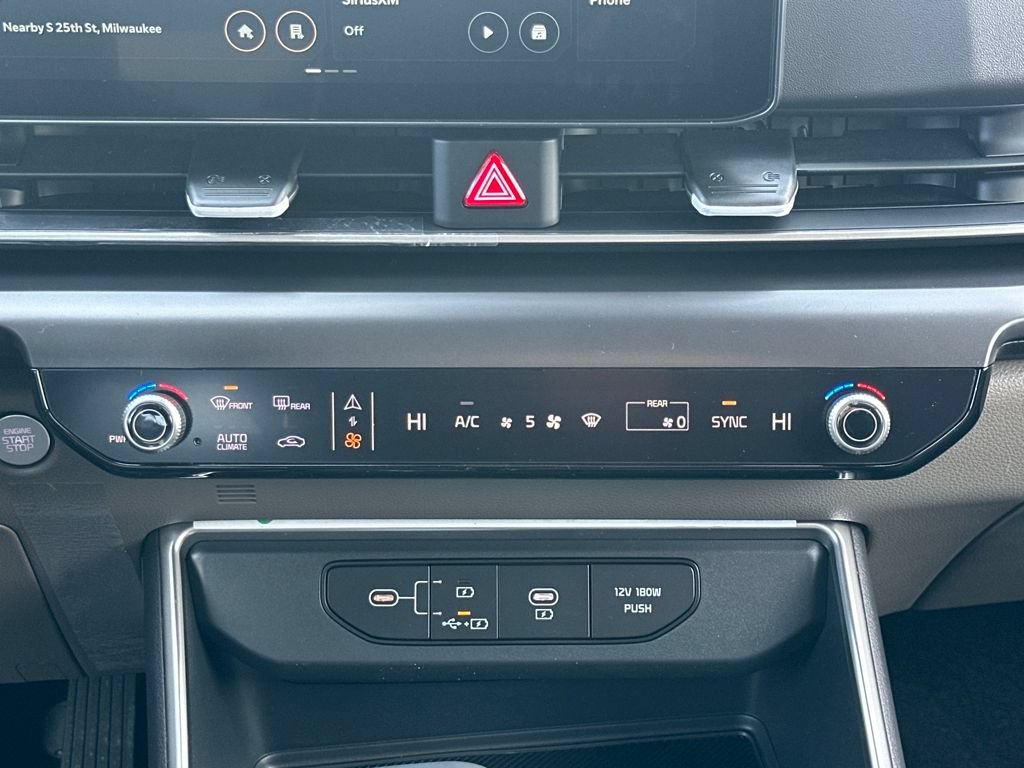 New 2026 Kia Carnival FWD image 23