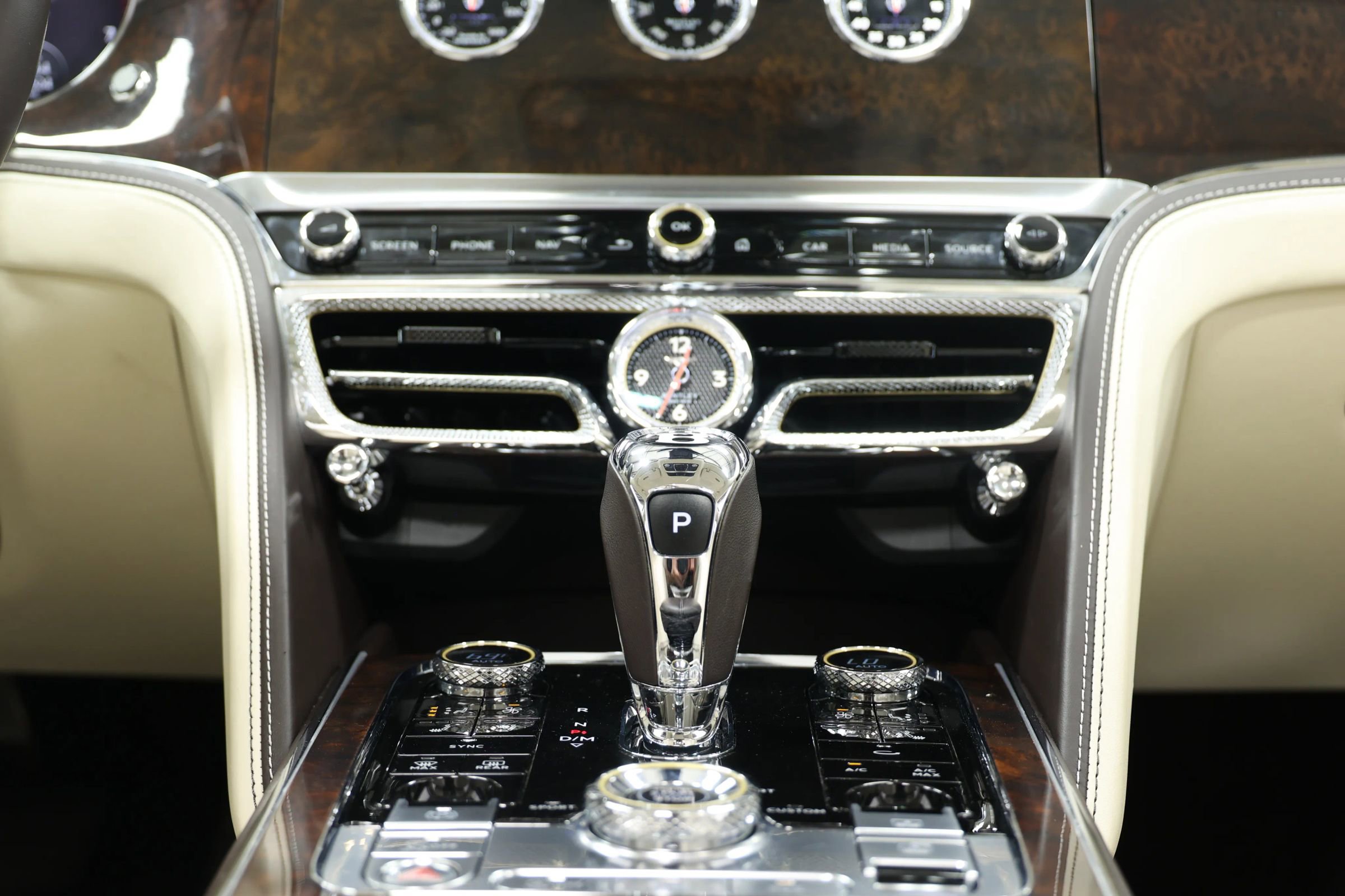 Used 2020 Bentley Flying Spur W12 AWD/4WD image 48