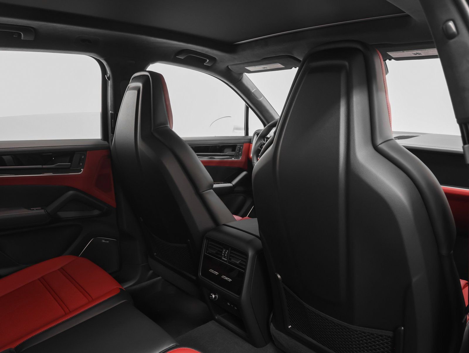New 2026 Porsche Cayenne Turbo AWD/4WD image 38