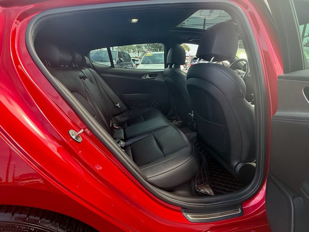 Used 2022 Kia Stinger GT1 RWD image 16
