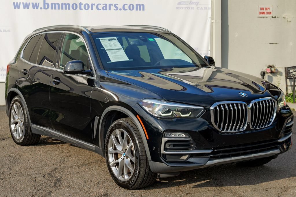 Used 2021 BMW X5 xDrive40i w/ Convenience Package AWD/4WD image 9