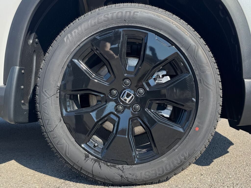 New 2026 Honda Pilot Black Edition image 6