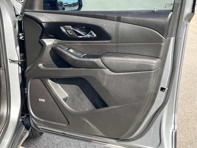 Used 2023 Chevrolet Traverse RS w/ LPO, Floor Liner Package FWD image 26