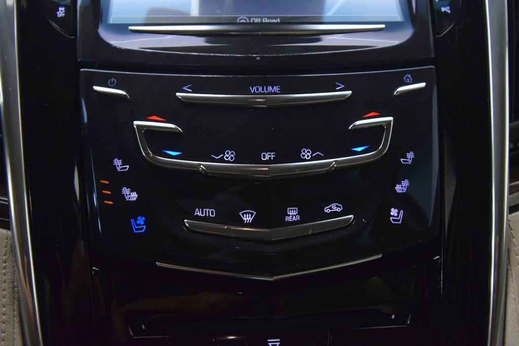 Used 2017 Cadillac Escalade ESV Luxury AWD/4WD image 36
