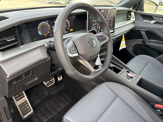 New 2026 Volkswagen Tiguan SE R-Line image 42