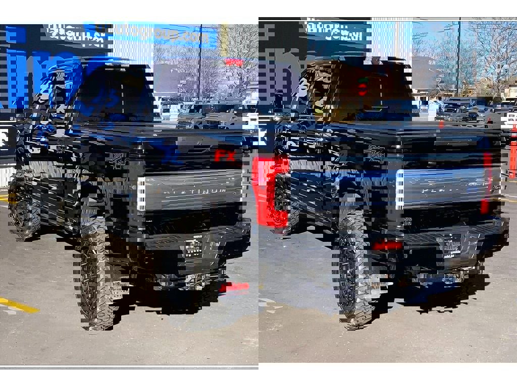 Used 2017 Ford F350 Platinum w/ Platinum Ultimate Package image 13