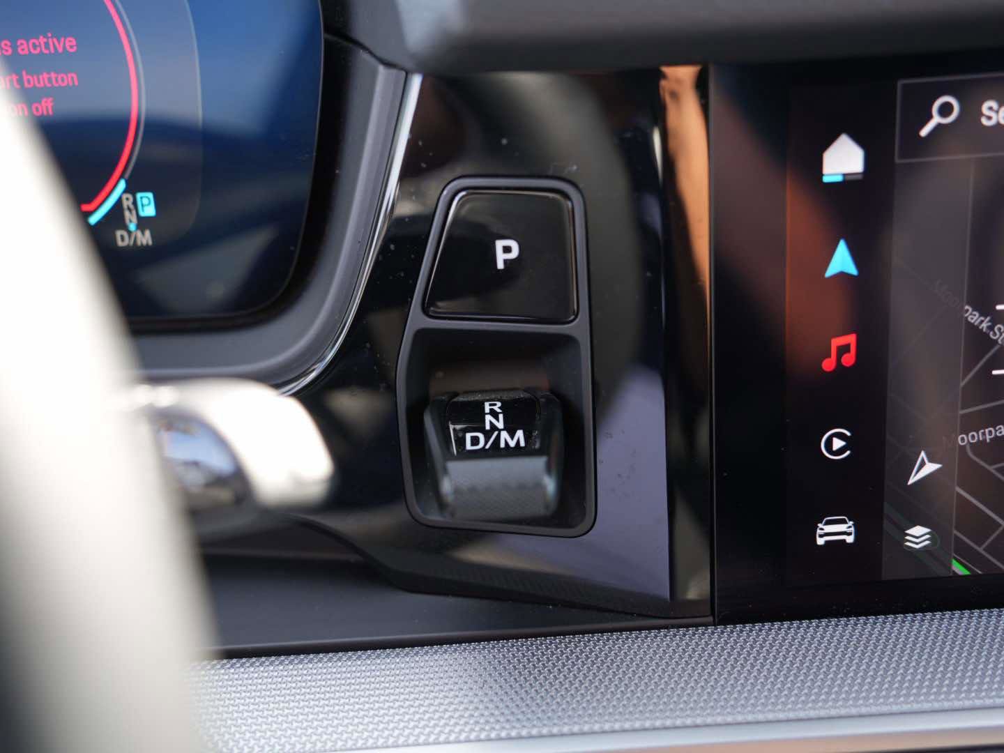 Used 2024 Porsche Cayenne image 25