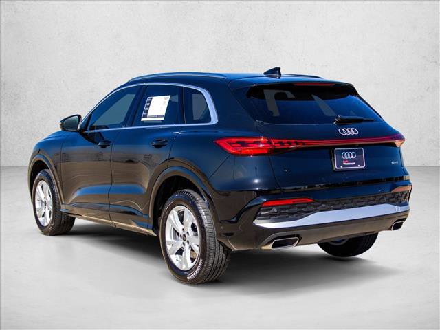 Certified 2025 Audi Q5 Premium w/ Convenience Package image 7