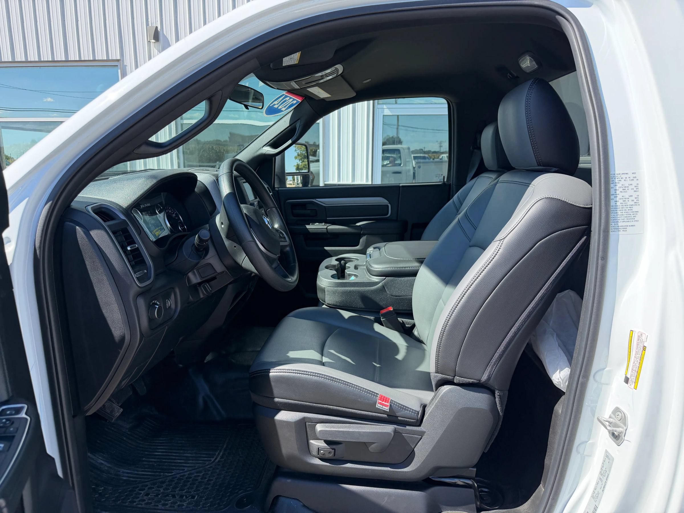Used 2024 RAM 3500 Tradesman AWD/4WD image 13