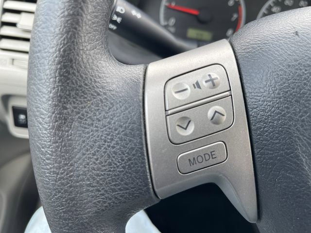 Used 2013 Toyota Corolla LE image 24