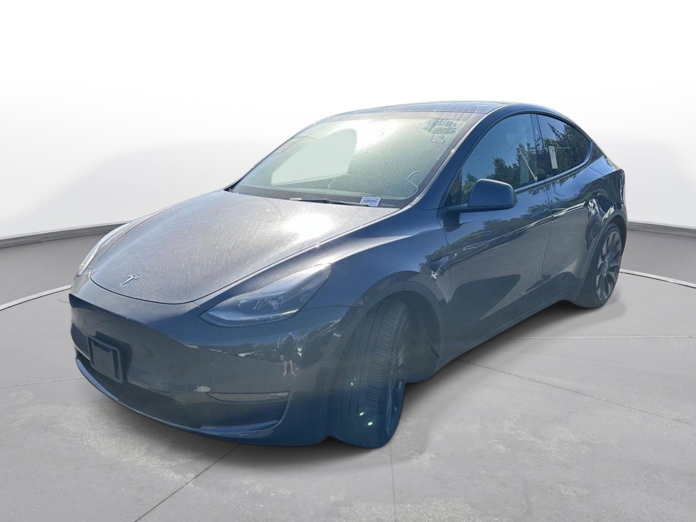 Used 2024 Tesla Model Y Performance image 2