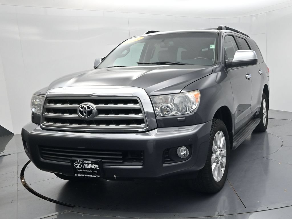Used 2017 Toyota Sequoia Platinum AWD/4WD image 3