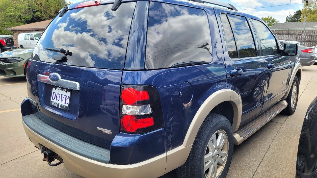 Used 2007 Ford Explorer Eddie Bauer AWD/4WD image 5