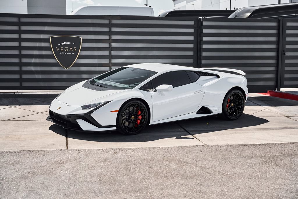 Used 2023 Lamborghini Huracan Tecnica RWD image 5