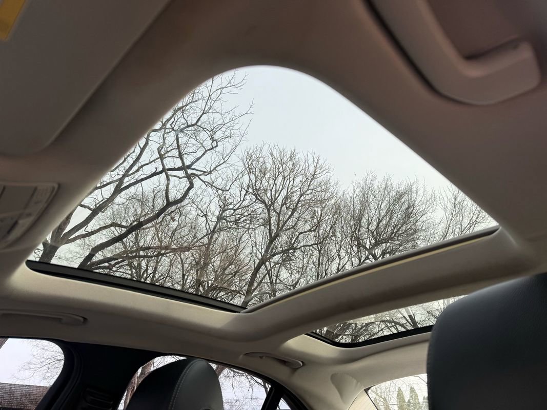 Used 2017 Mercedes-Benz C 300 4MATIC Sedan image 30