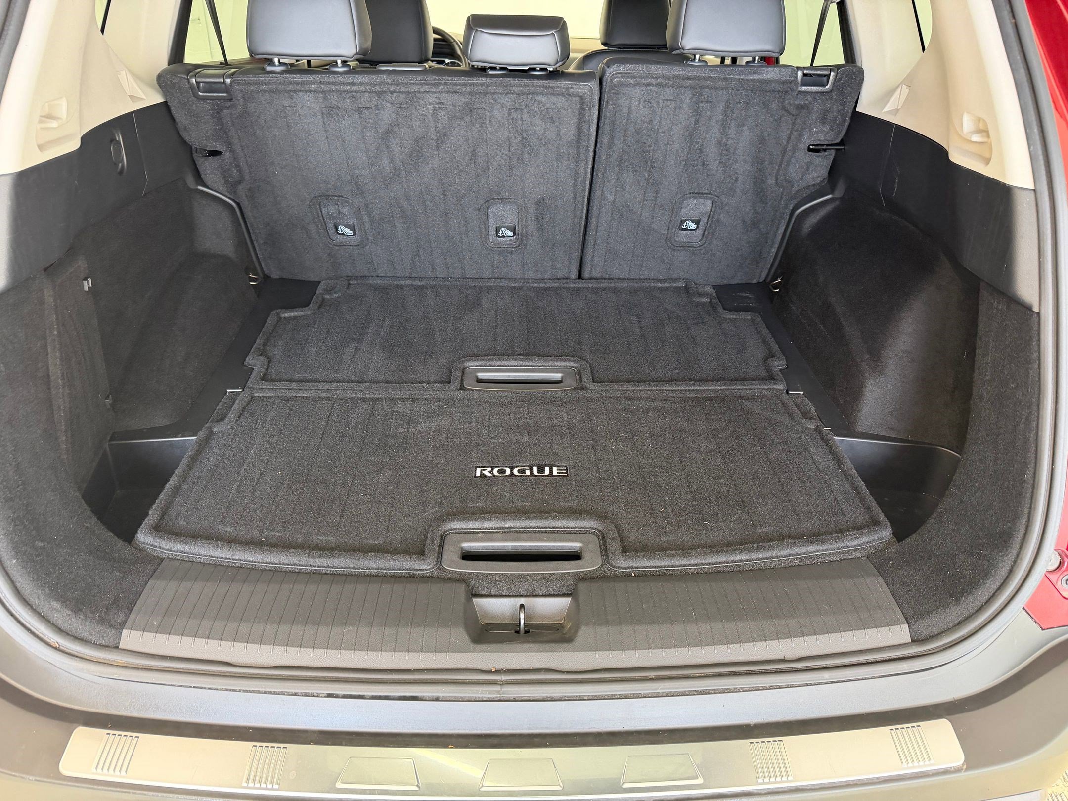 Used 2023 Nissan Rogue SL w/ SL Premium Package image 24