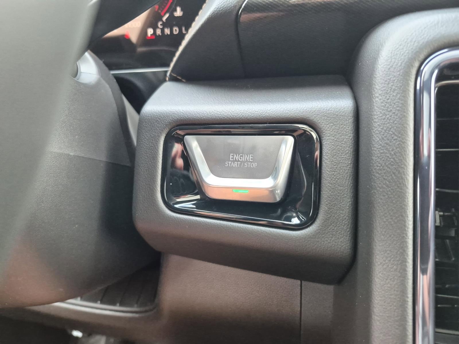 New 2026 GMC Yukon XL AT4 w/ AT4 Premium Plus Package image 23