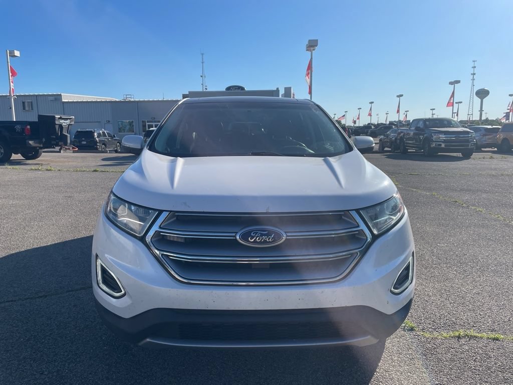 Used 2017 Ford Edge Titanium w/ Equipment Group 301A AWD/4WD image 2