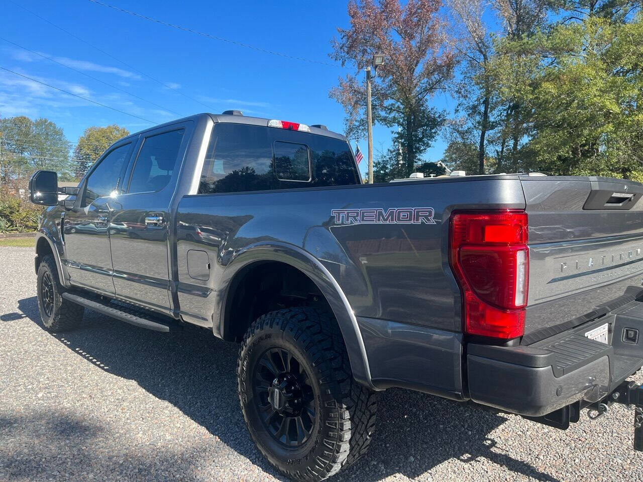 Used 2022 Ford F250 Platinum w/ Tremor Off-Road Package image 12