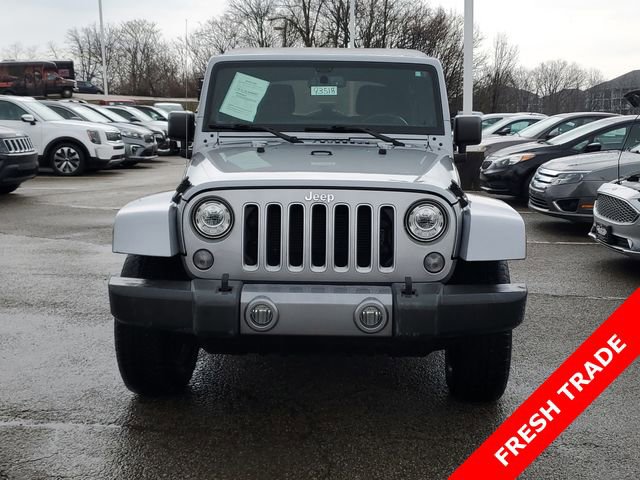 Used 2018 Jeep Wrangler Unlimited Sahara image 2