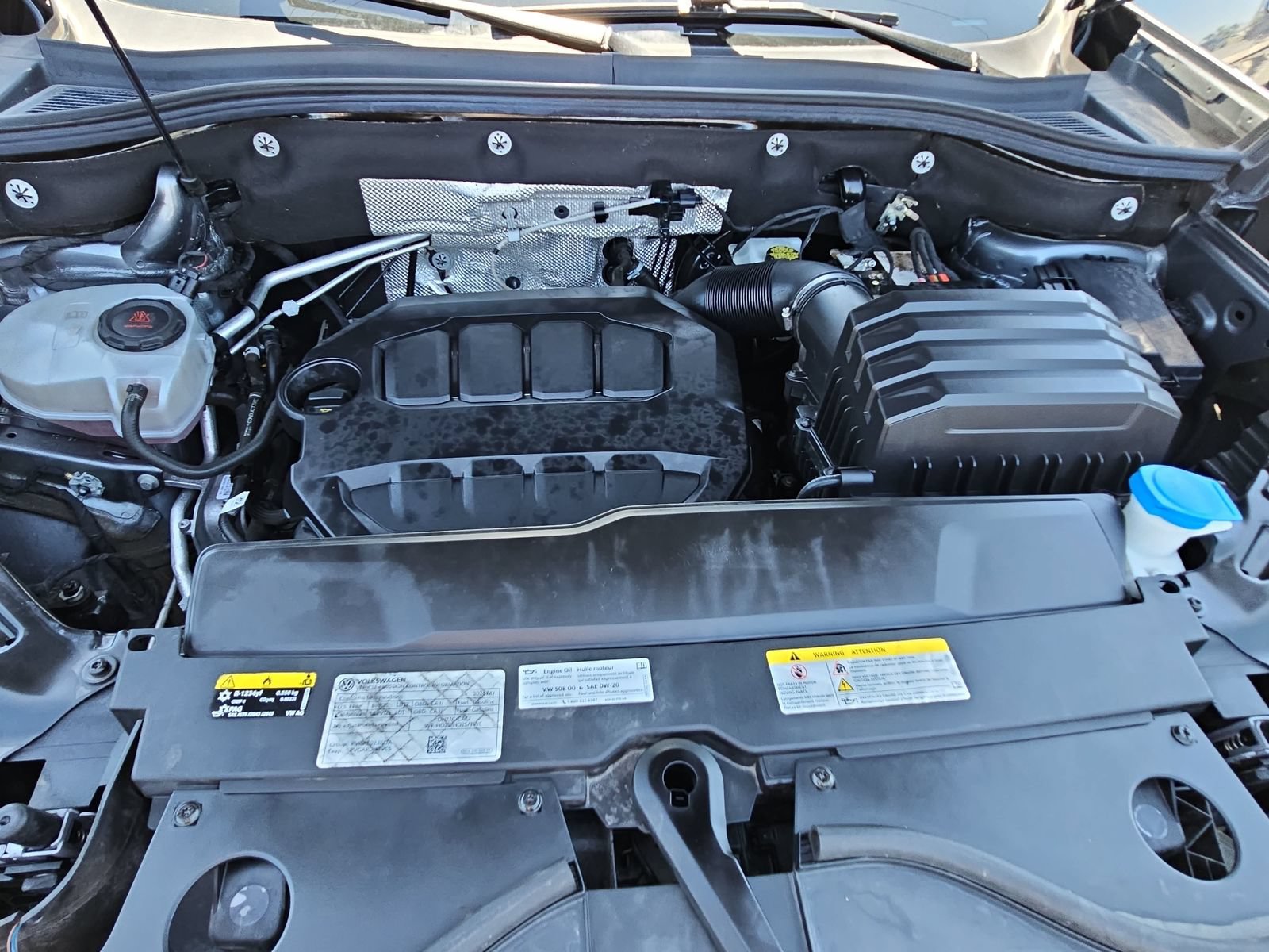 Certified 2024 Volkswagen Atlas Cross Sport SE AWD/4WD image 30
