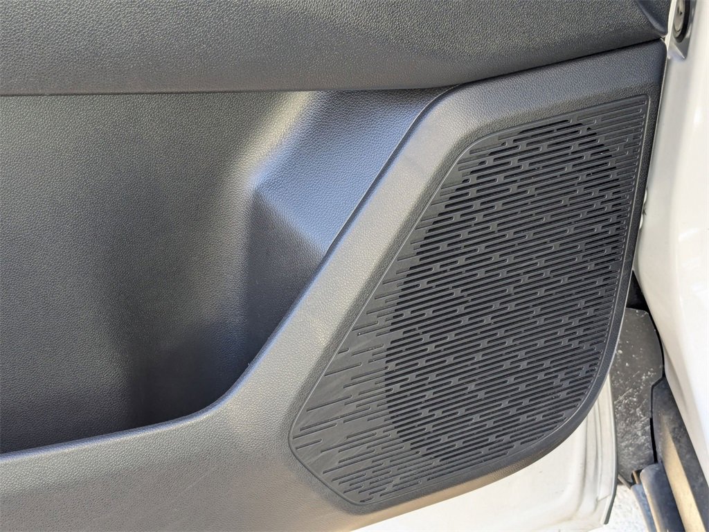 Used 2025 Chevrolet Equinox LT image 16