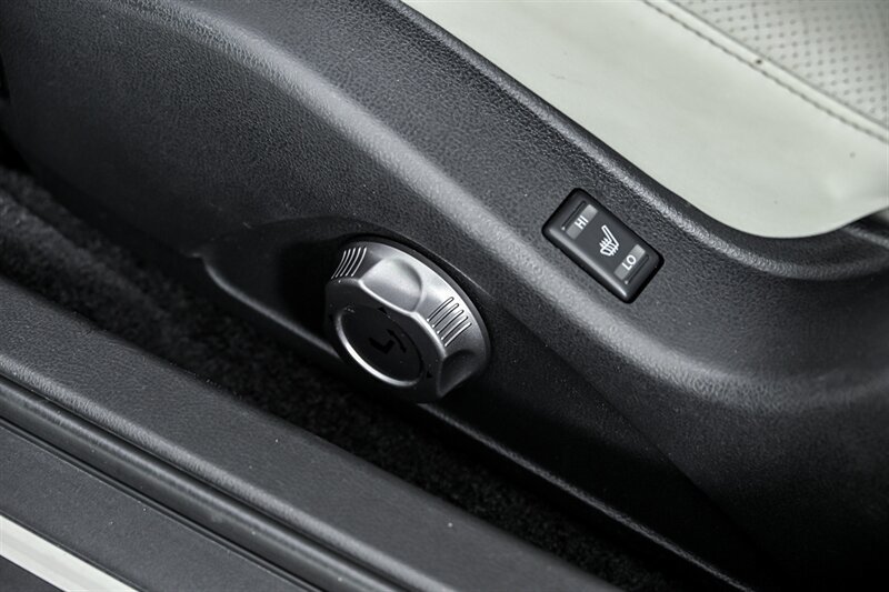 Used 2009 Nissan GT-R Premium AWD/4WD image 20