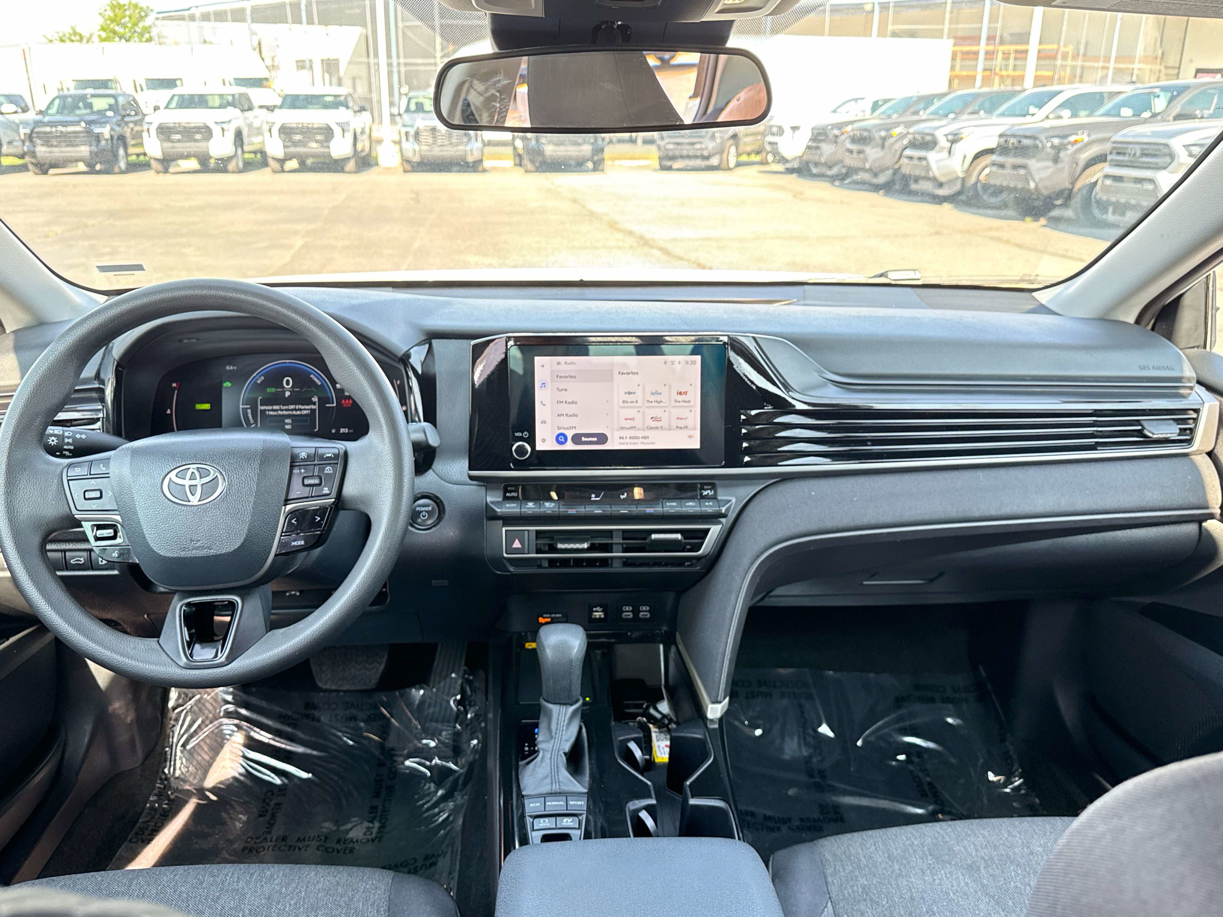 Used 2025 Toyota Camry LE FWD image 13