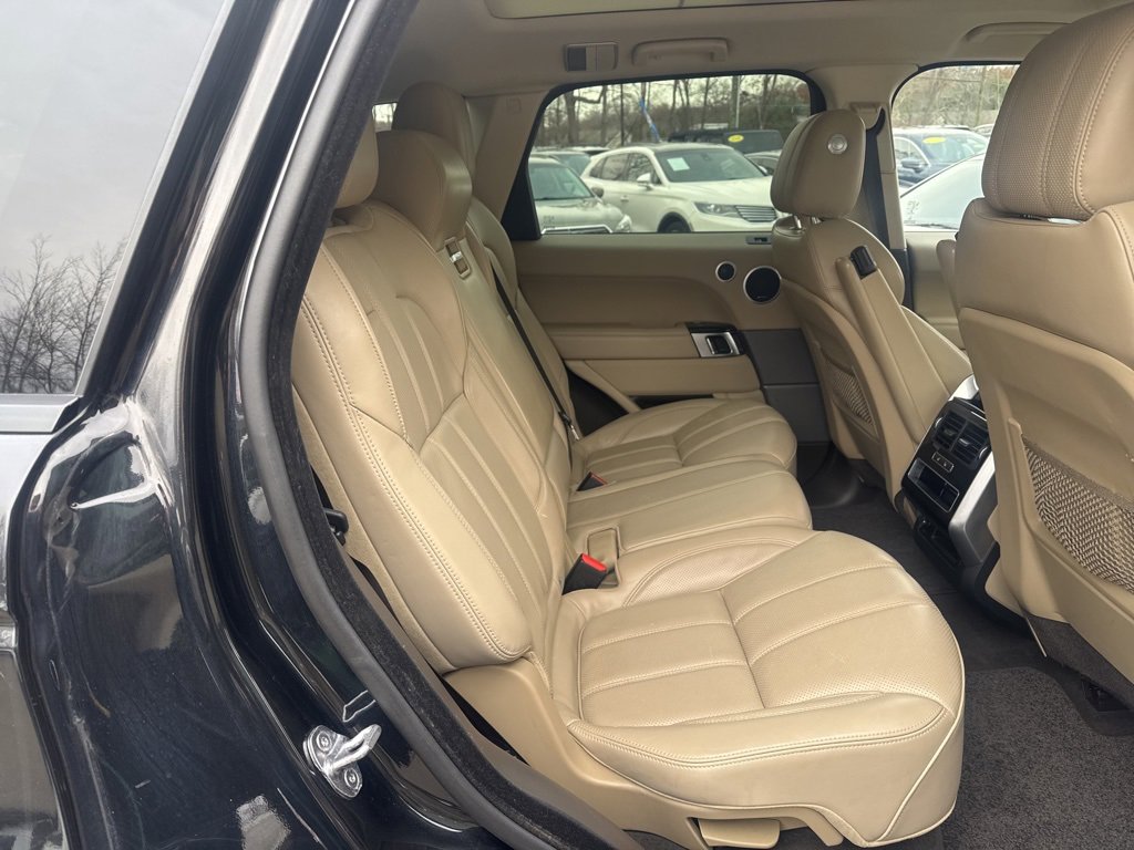 Used 2016 Land Rover Range Rover Sport HSE image 48