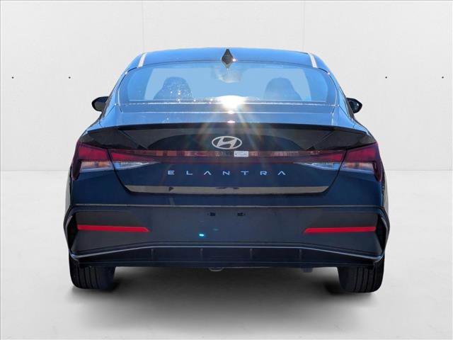 New 2025 Hyundai Elantra Sport FWD image 7