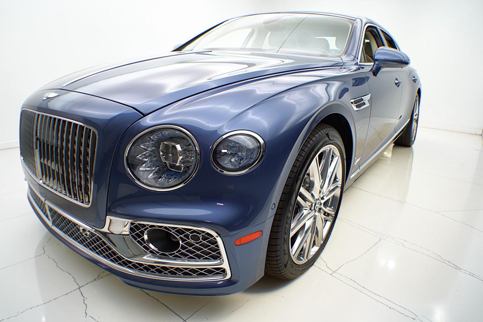 Certified 2022 Bentley Flying Spur Plug-In Hybrid AWD/4WD image 15