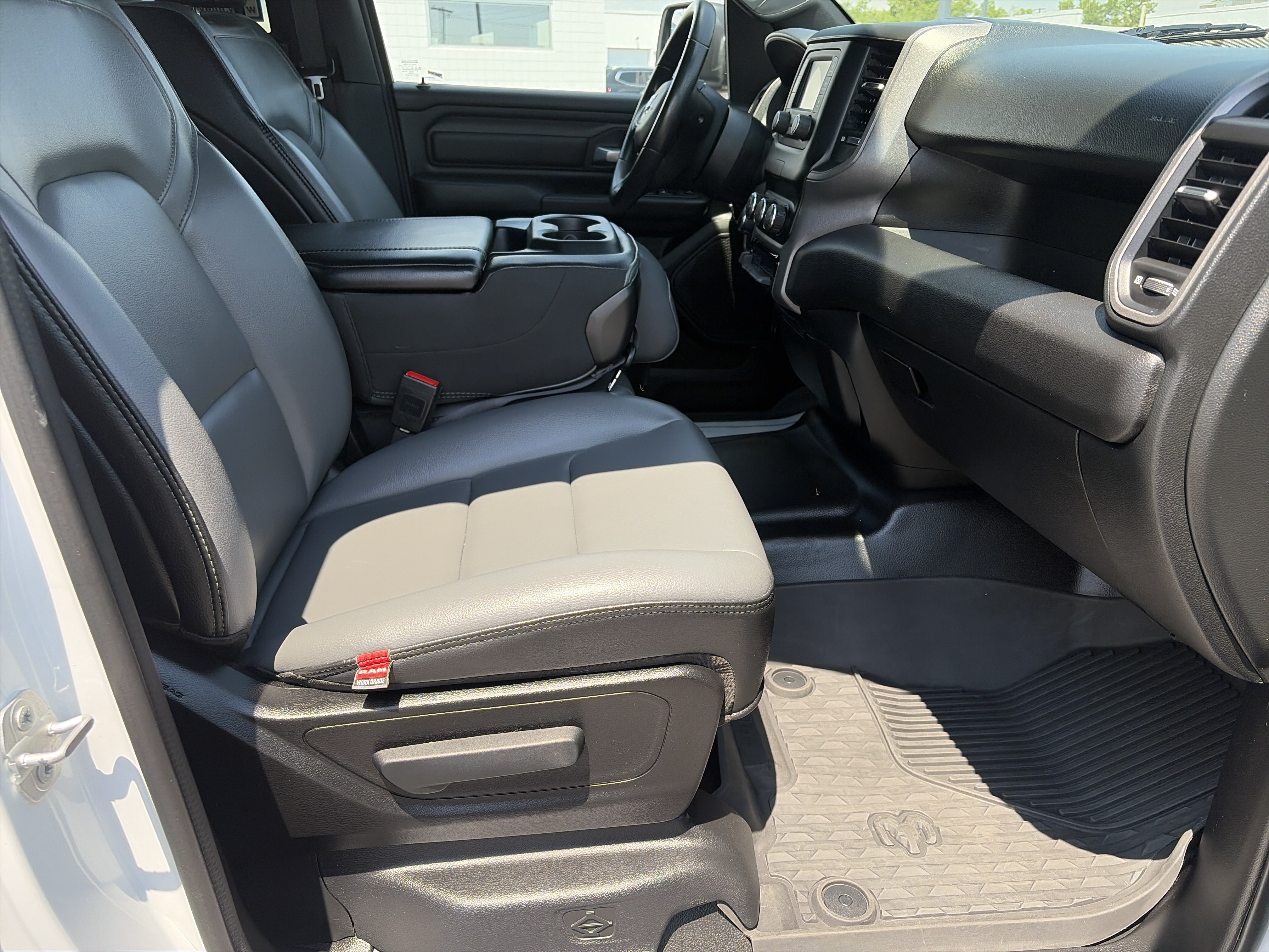 Used 2023 RAM 1500 Tradesman AWD/4WD image 32