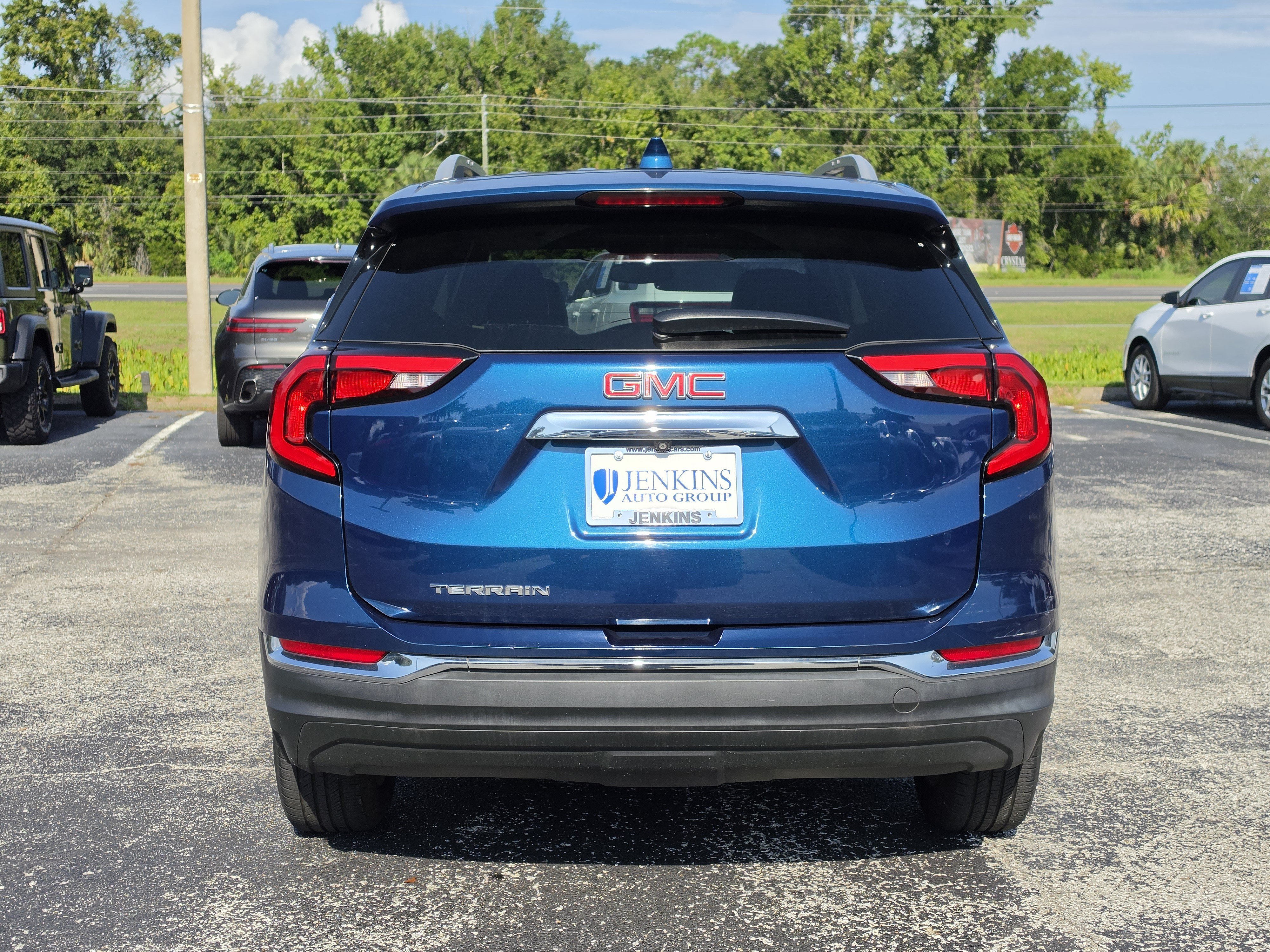 Used 2020 GMC Terrain SLT w/ Preferred Package FWD image 6