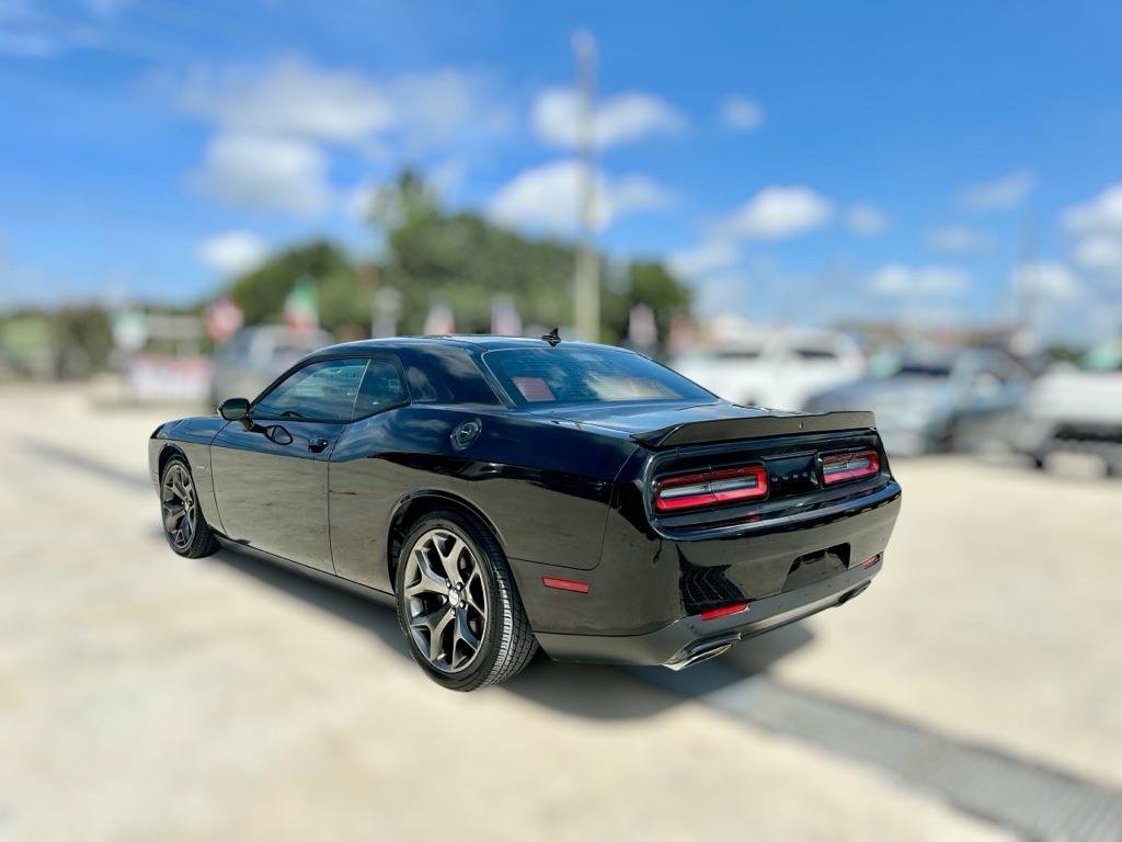 Used 2015 Dodge Challenger R/T Plus RWD image 6