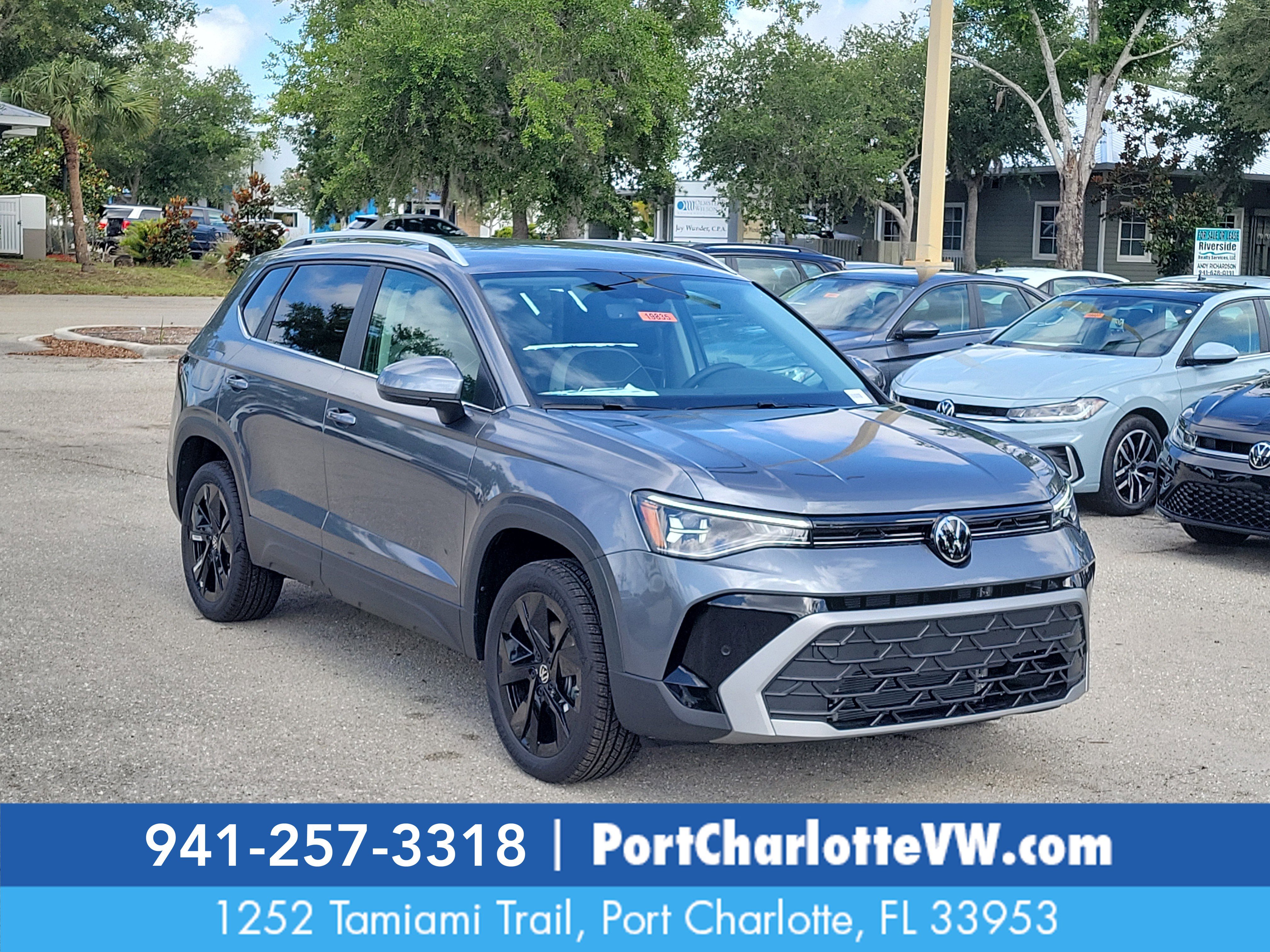New 2026 Volkswagen Taos SE FWD image 1