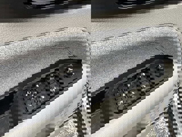 Used 2022 Jeep Compass Latitude w/ Sun and Sound Group image 18