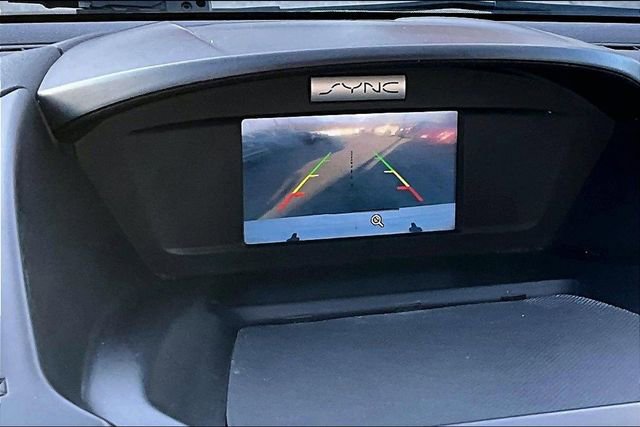 Used 2015 Ford Escape SE image 19