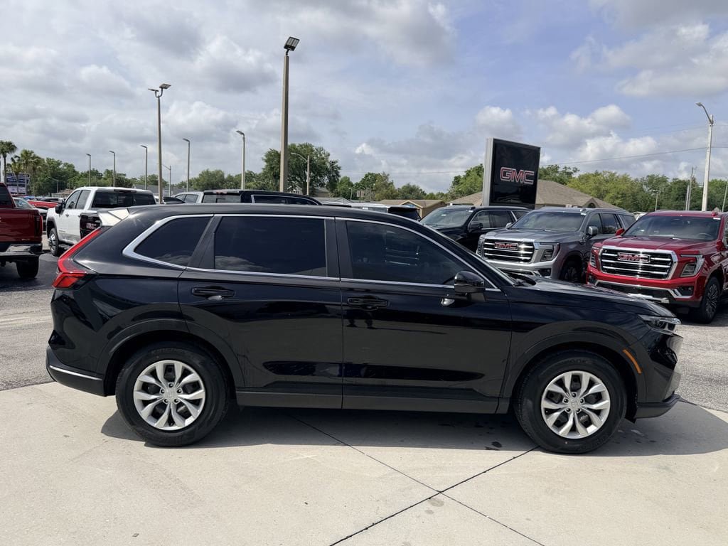 Used 2023 Honda CR-V LX image 4