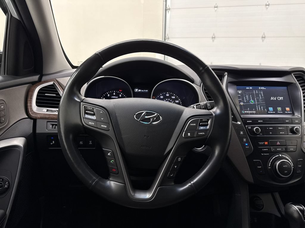 Used 2019 Hyundai Santa Fe XL AWD/4WD image 15