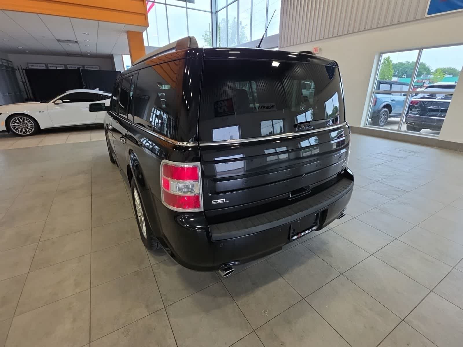 Used 2018 Ford Flex SEL w/ Equipment Group 202A AWD/4WD image 12
