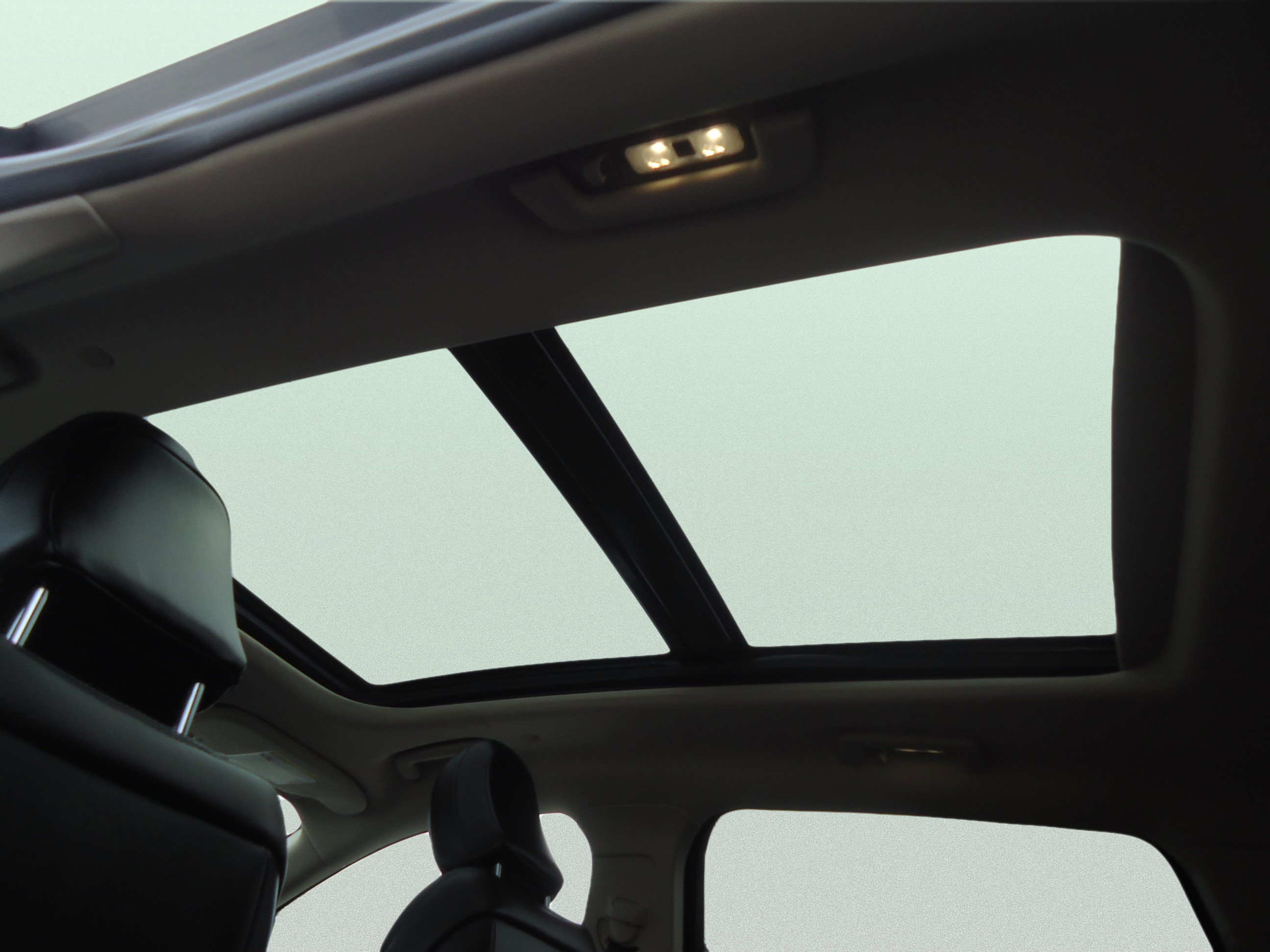 Certified 2023 Lincoln Nautilus Reserve AWD/4WD image 30