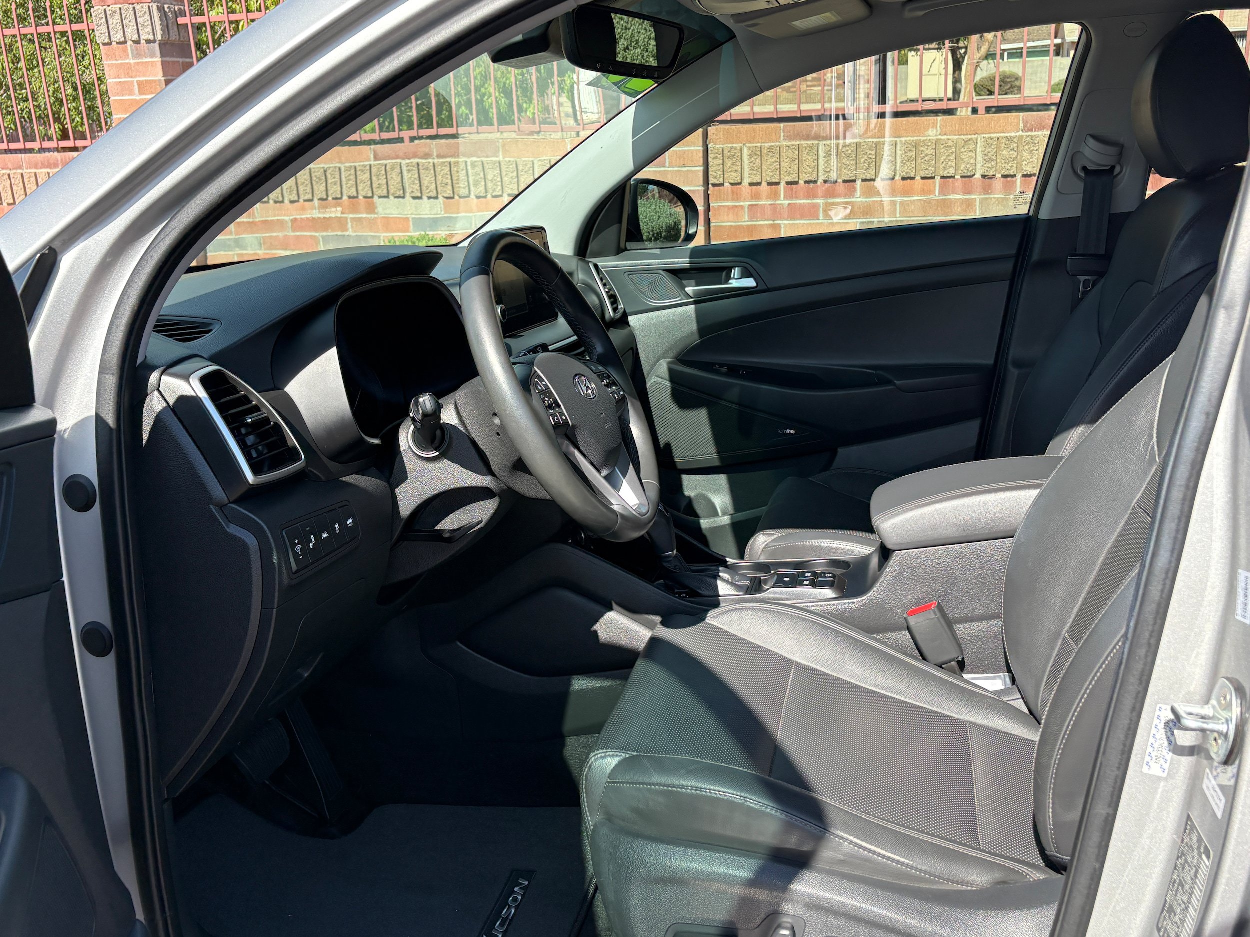 Used 2020 Hyundai Tucson Ultimate w/ Cargo Package FWD image 6