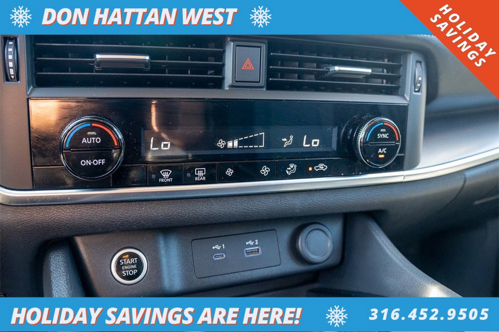 Used 2023 Nissan Rogue SV image 9