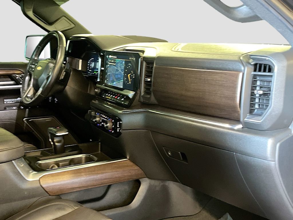 Used 2023 Chevrolet Silverado 1500 High Country w/ High Country Premium Package image 32