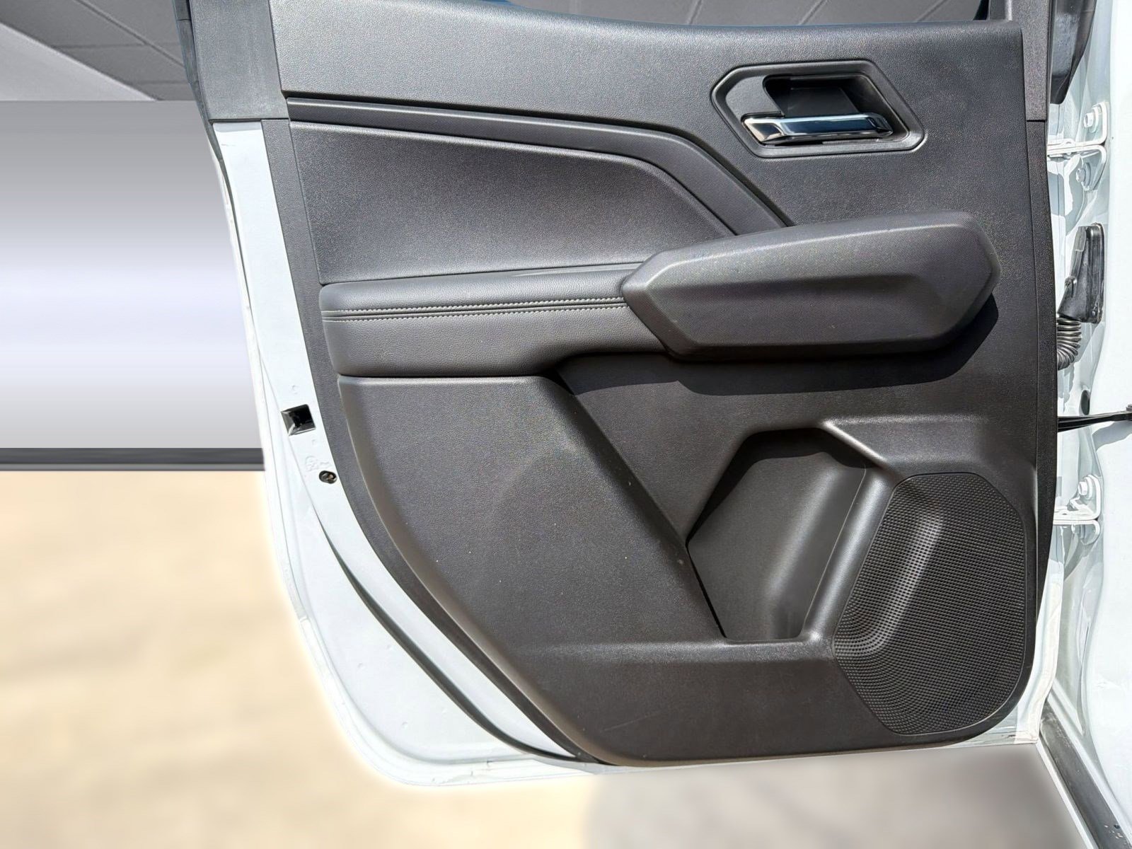 Used 2024 Chevrolet Colorado LT w/ LT Convenience Package II AWD/4WD image 24