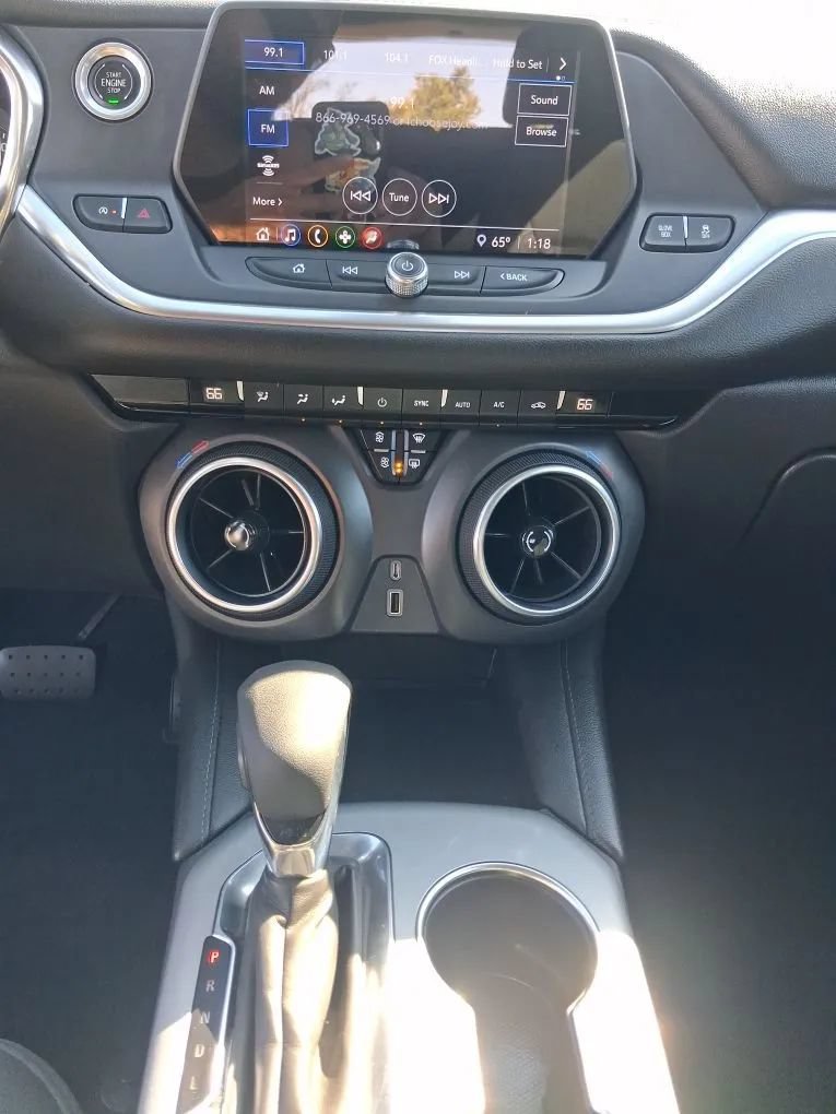 Used 2021 Chevrolet Blazer LT FWD image 24