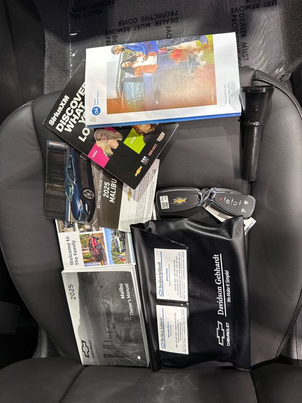 Used 2025 Chevrolet Malibu LT image 73