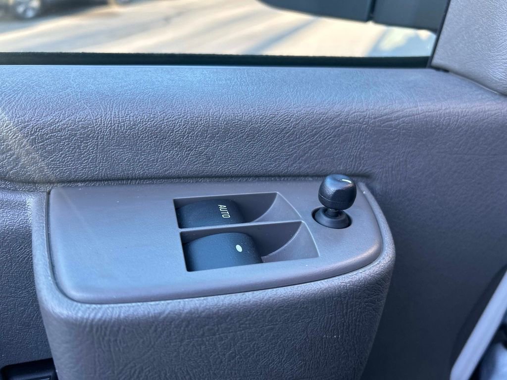 Used 2024 Chevrolet Express 2500 w/ Driver Convenience Package image 19