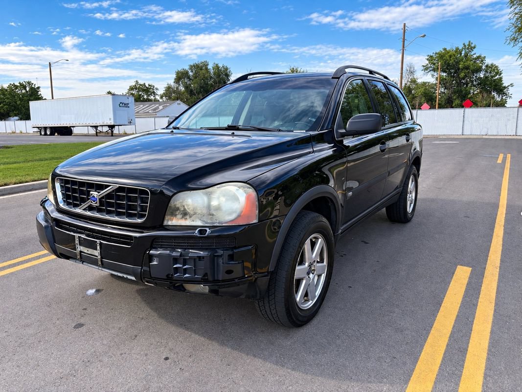 Used 2005 Volvo XC90 2.5T AWD/4WD image 1