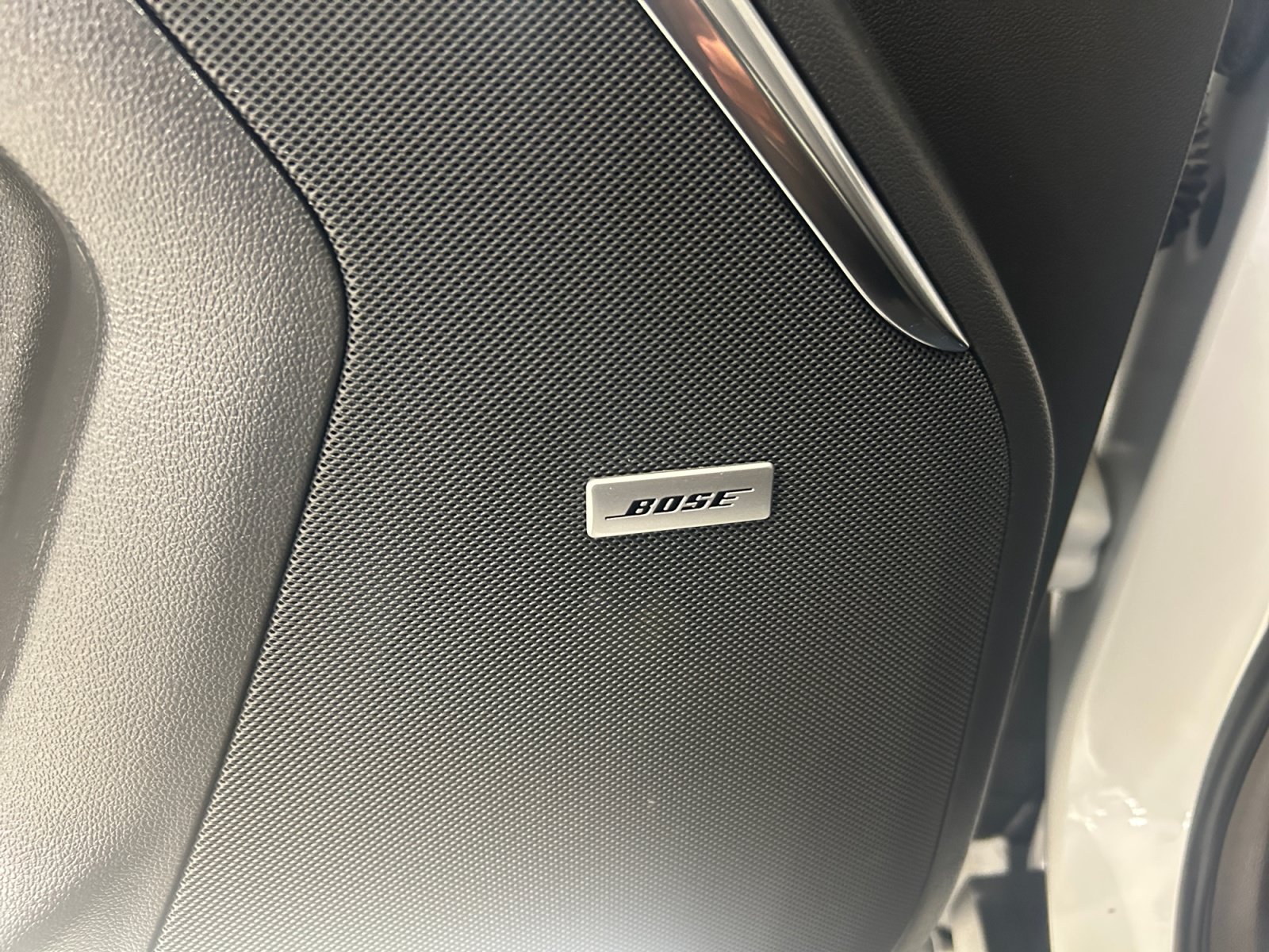 Used 2024 GMC Yukon Denali AWD/4WD image 11